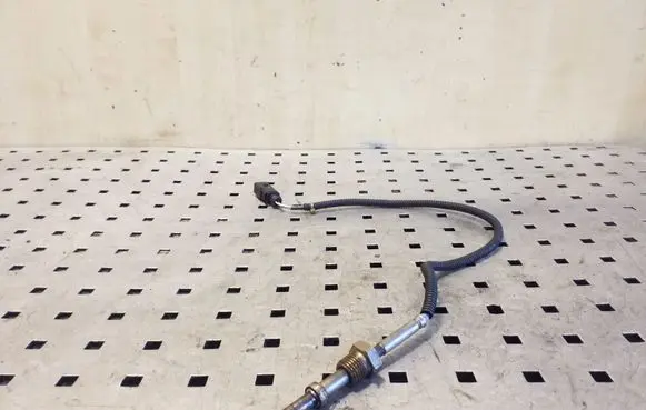 Audi A4 S4 B8 8K Exhaust gas temperature sensor 059906088AT