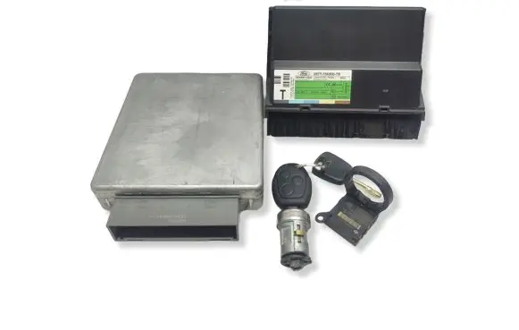 Ford Mondeo Mk III Engine ECU kit and lock set 4S7112A650UB 3S7T15K600TB