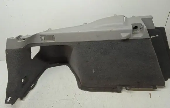 Trunk/boot lower side trim panel