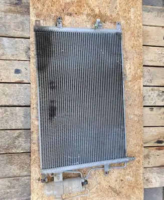 Volvo XC70 A/C cooling radiator (condenser)