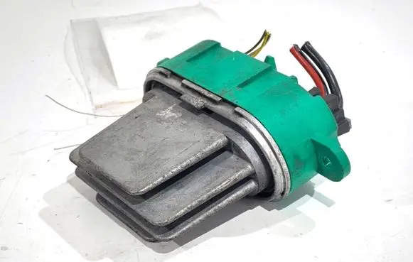 Heater blower motor/fan resistor