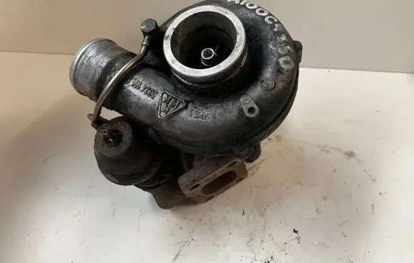 Audi A6 S6 C4 4A Turbo 53241015087 046145703