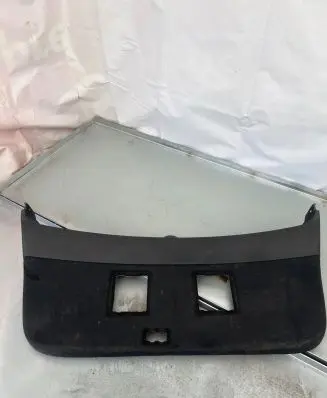 Trunk/boot lower side trim panel