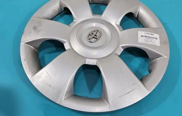 Toyota Yaris R16 wheel hub/cap/trim IMPRK1415897