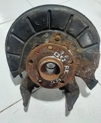 Skoda Yeti (5L) Front wheel hub Nocode
