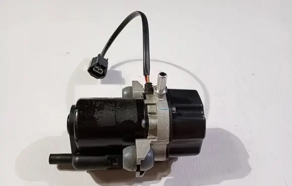 Dodge RAM Vacuum pump 6798977