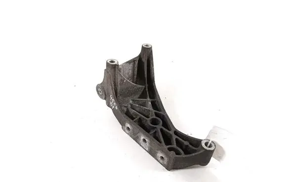 Volkswagen Transporter - Caravelle T5 Engine mounting bracket 03L199207B