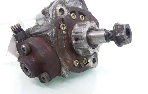 Opel Meriva A Fuel injection high pressure pump 8973138622
