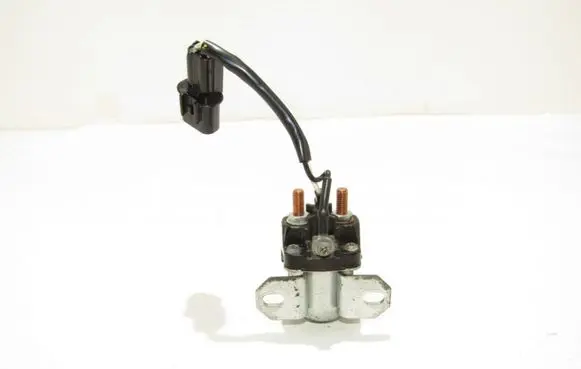 Mitsubishi Pajero Glow plug pre-heat relay MD342751