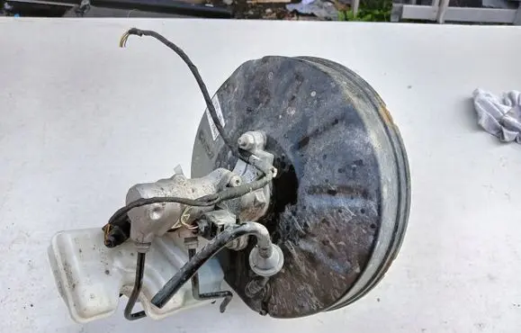 Skoda Octavia Mk3 (5E) Brake booster 5Q1614105BR