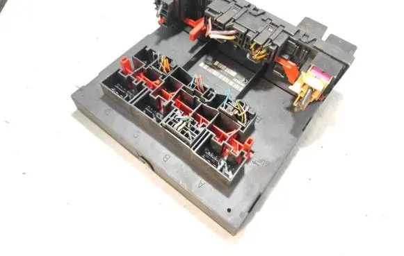 Audi A3 S3 8P Comfort/convenience module 8P0907279F F005V00519 H43S1201