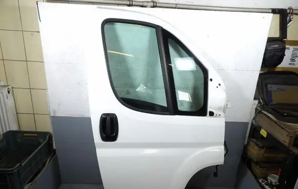 Citroen Jumper Front door