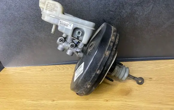 Dodge Caliber Brake booster P05105151AE