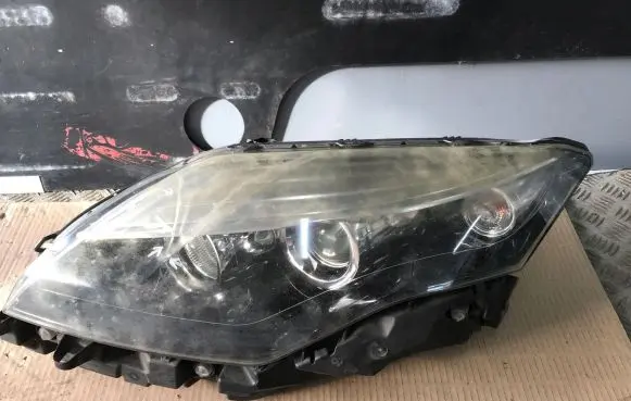 Renault Laguna III Headlight/headlamp 89905208