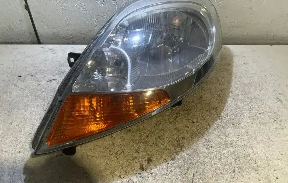 Renault Trafic II (X83) Headlight/headlamp 8200701359 93859831 89313990