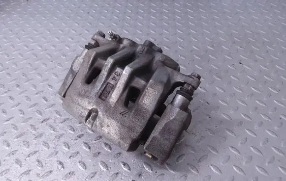 Lexus NX Front brake caliper 4773042130