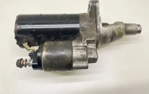 Audi A6 S6 C5 4B Starter motor 1005821953