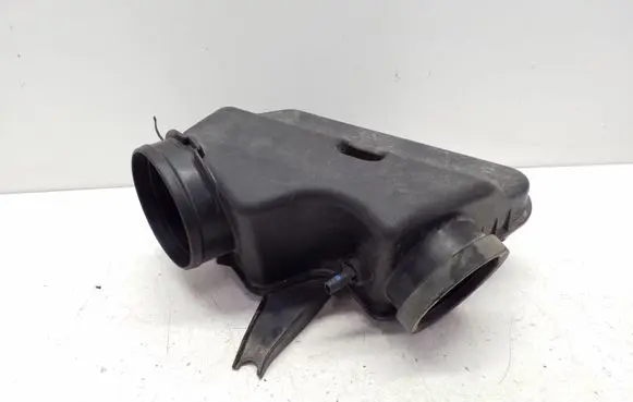 Chrysler Town & Country V Air intake duct part 04861731AB