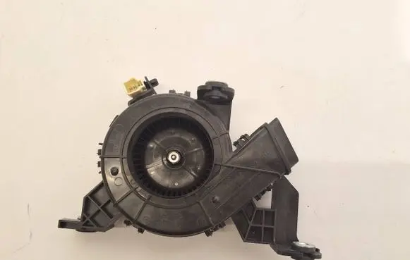 Hyundai Ioniq Hybrid / electric car battery 37580CM000
