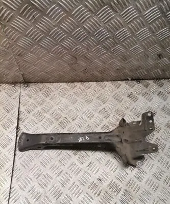Radiator support slam panel bracket