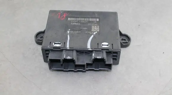 Ford Fusion II Door control unit/module DS7T14C676AA