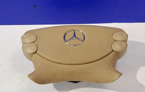 Steering wheel airbag
