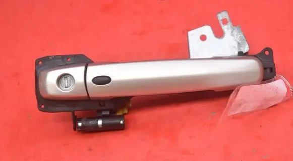 Suzuki Grand Vitara II Front door exterior handle