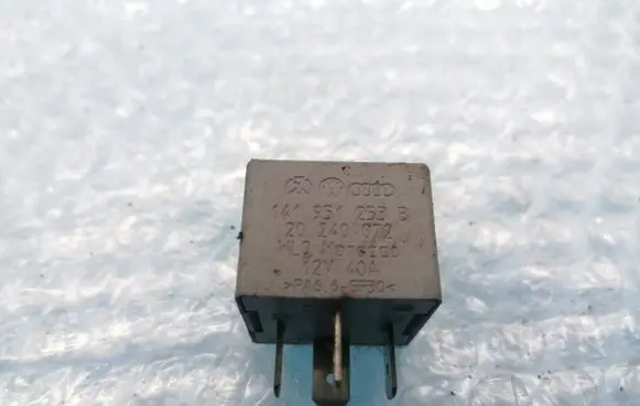 Volkswagen Sharan Other relay 141951253B 20240072