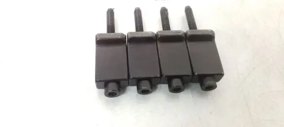 Volkswagen Touran I Fuel Injector clamp holder
