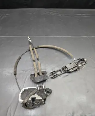 Infiniti FX Front door lock PRIEKINEDURUSPYNA