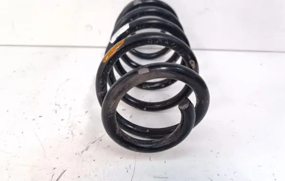 Toyota Prius+ (ZVW40) Rear coil spring
