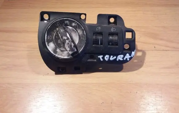 Volkswagen Touran I Light switch 1T0941333