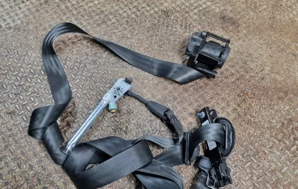 Ford Escape IV Front seatbelt LJ6BS612D65 LJ6BS612D64AD3JA6