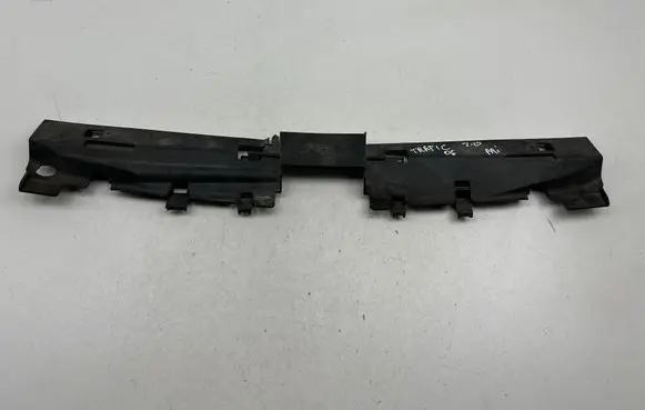 Renault Trafic II (X83) Radiator trim 93854399