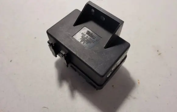 Peugeot 607 Glow plug pre-heat relay 9628756080 73507712