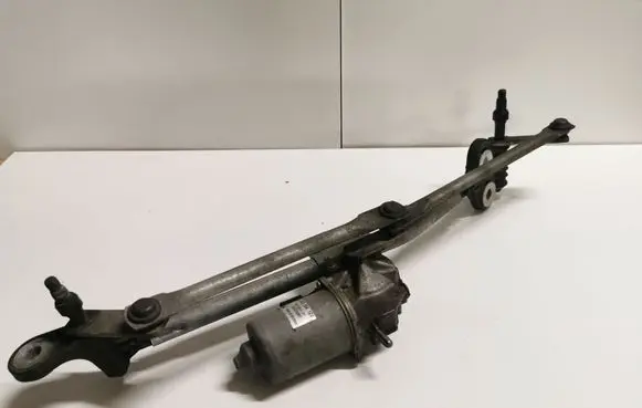 BMW 7 E65 E66 Front wiper linkage and motor 72005350