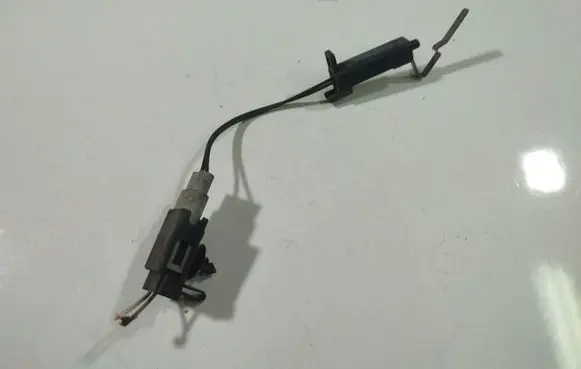 Ford Focus C-MAX Outside/exterior temperature sensor 6PT00474104