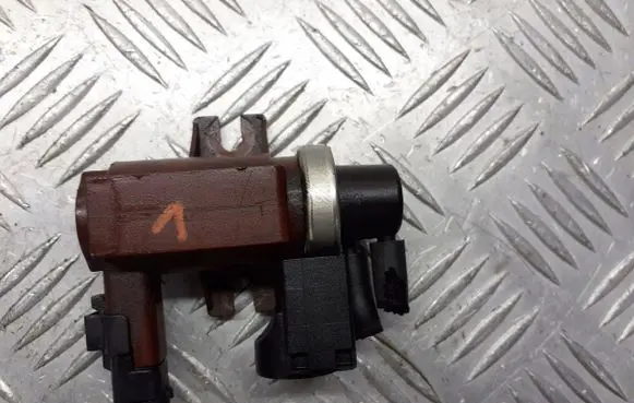 Citroen C5 Valve vacuum 9652570180