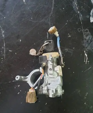 Mitsubishi Pajero Ignition lock 337360