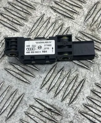 Audi A8 S8 D3 4E Airbag deployment crash/impact sensor 4B0959643E 023280LX9CZ5