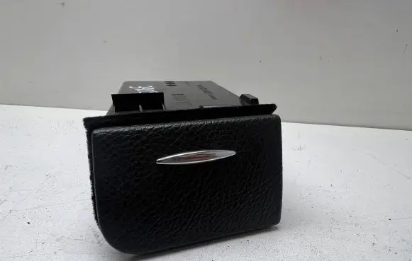Mercedes-Benz E W211 Dashboard storage box/compartment 