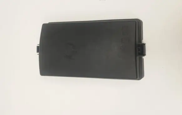 Volkswagen Tiguan Fuse box cover 5Q0937132A 63512386