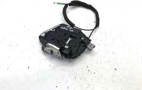 Lexus LBX Rear door lock