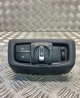 BMW 2 F45 Light switch 6824888