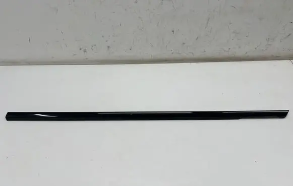 Mercedes-Benz CLA C118 X118 Front door glass trim molding A1187200900