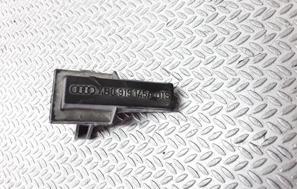 Audi A4 S4 B7 8E 8H Aerial antenna amplifier 4B0919145A