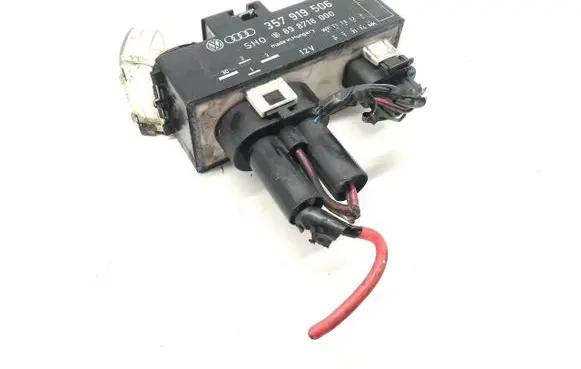 Volkswagen Golf IV Coolant fan relay 357919506 898718000