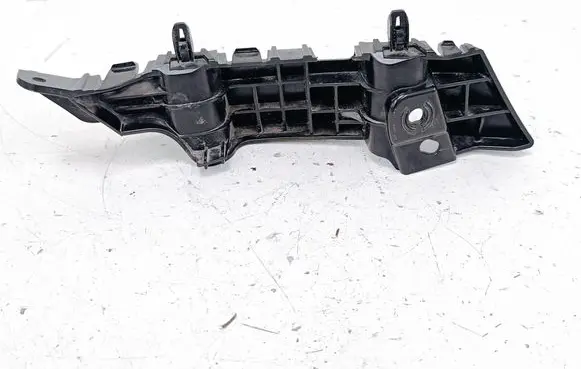 Chevrolet Bolt Front bumper mounting bracket 42696892