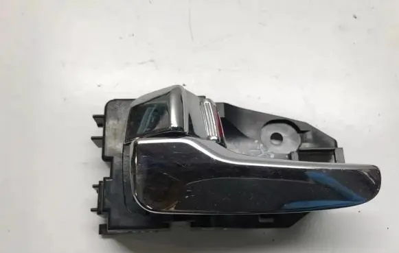Mitsubishi Outlander Rear door interior handle