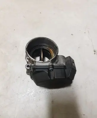 Volkswagen Eos Throttle valve A2C53085612